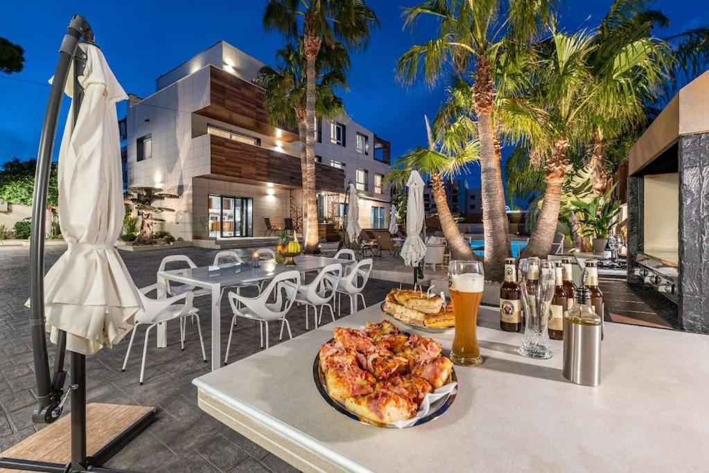 5 Stelle Piscina, Jacuzzi, Wifi - 2 Min Dal Mare Apartment Miami Playa Luaran gambar