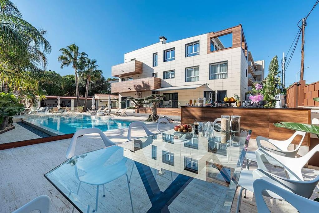 5 Stelle Piscina, Jacuzzi, Wifi - 2 Min Dal Mare Apartment Miami Playa Luaran gambar